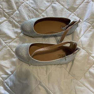 Girls silver metallic flats